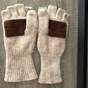 Wool Fingerless Gloves w/ Leather Patch